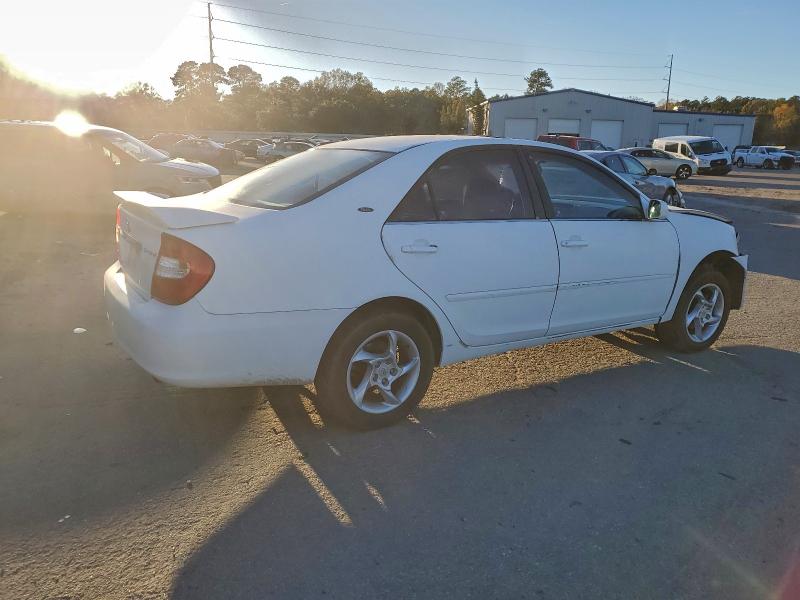 Photo 3 from auction – 2004 TOYOTA CAMRY with VIN 4T1BE30K14U366055