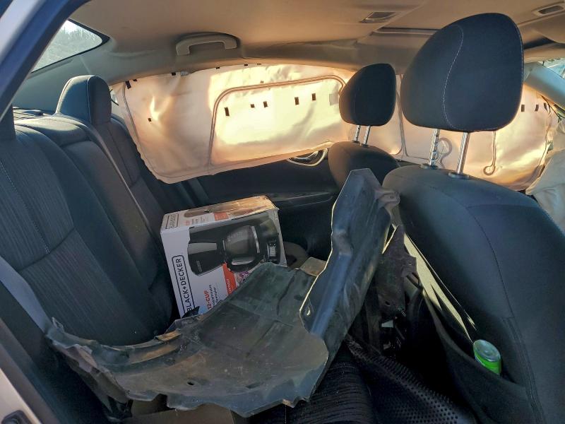 Photo 10 from auction – 2018 NISSAN SENTRA S with VIN 3N1AB7AP2JY305464