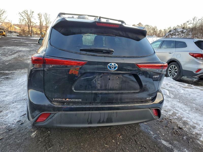 Zdjęcie 6 z aukcji – 2022 TOYOTA HIGHLANDER z VIN 5TDGBRCH5NS537787