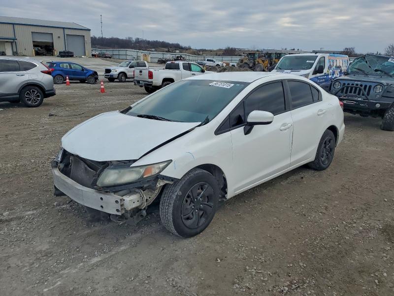 HONDA CIVIC LX 2015 with VIN 19XFB2F5XFE073900 - Photo from auction