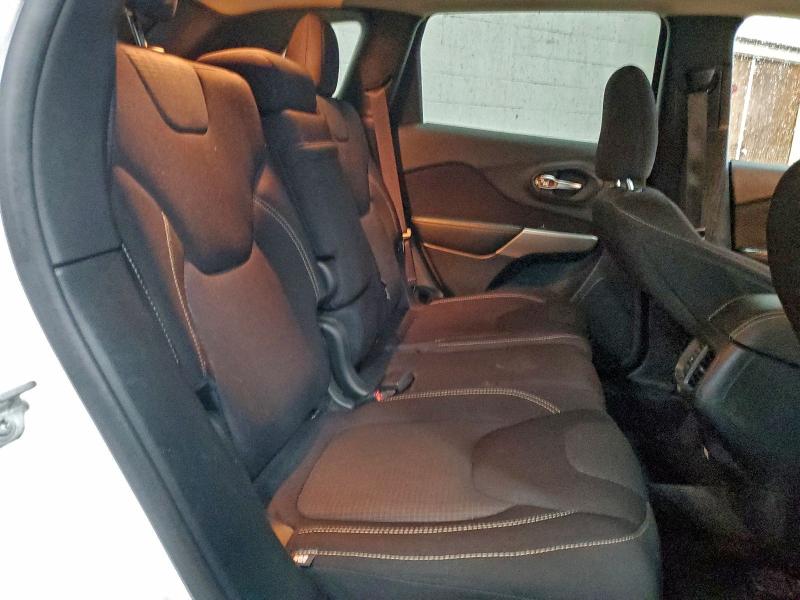 Photo 11 from auction – 2017 JEEP CHEROKEE L with VIN 1C4PJLCBXHW644530