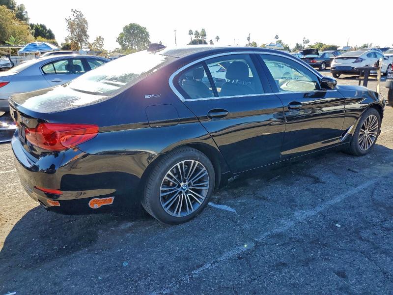 Photo 3 from auction – 2019 BMW 530E with VIN WBAJA9C5XKB393782