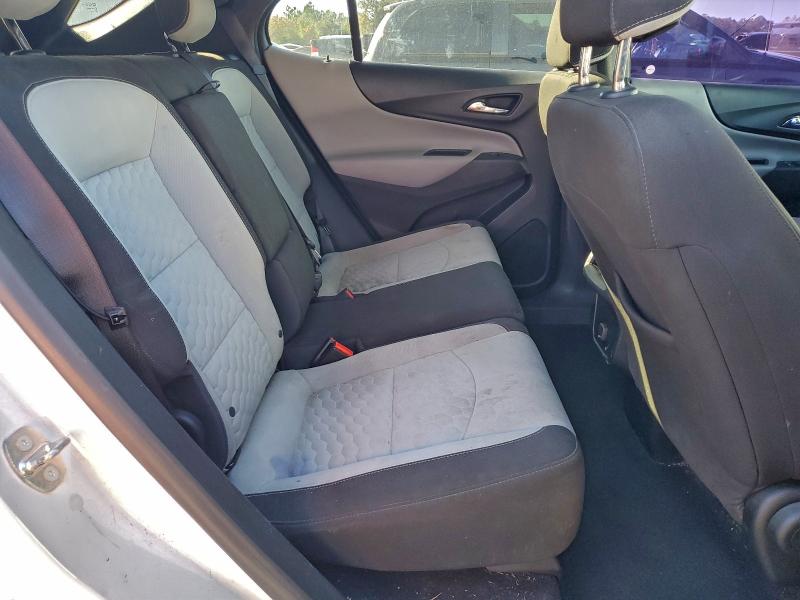 Photo 11 from auction – 2018 CHEVROLET EQUINOX LT with VIN 3GNAXTEX1JS558657