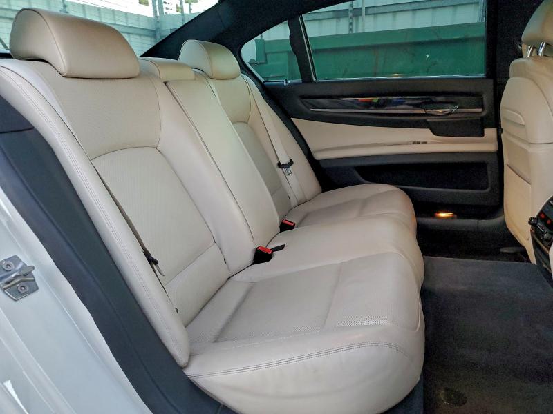 Photo 10 from auction – 2014 BMW 750 LI with VIN WBAYE8C53ED135013