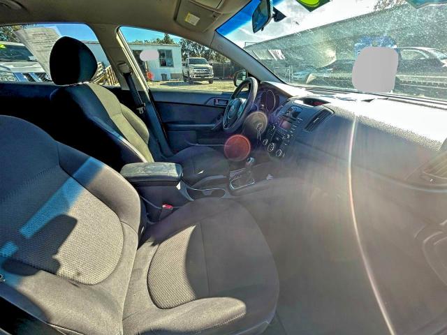 Photo 5 from auction – 2012 KIA FORTE EX with VIN KNAFU4A28C5644226
