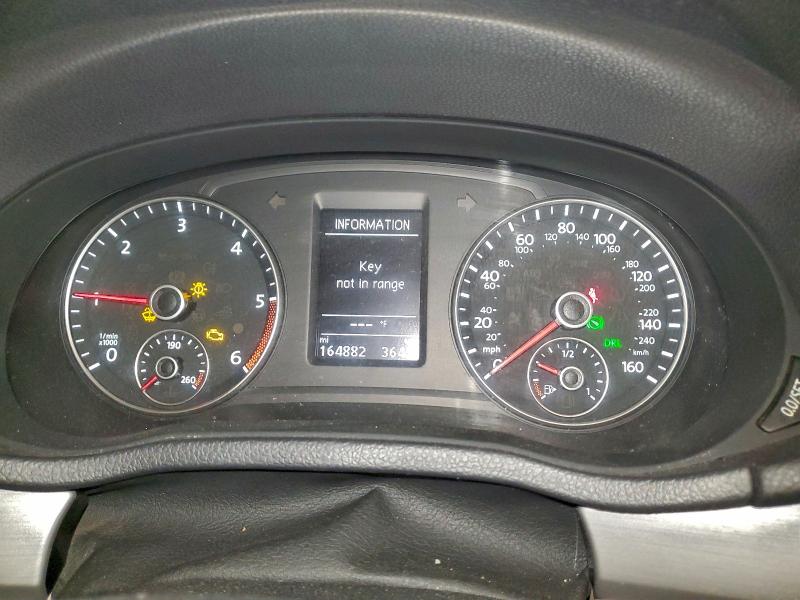 Photo 9 from auction – 2015 VOLKSWAGEN PASSAT SE with VIN 1VWBV7A33FC039004