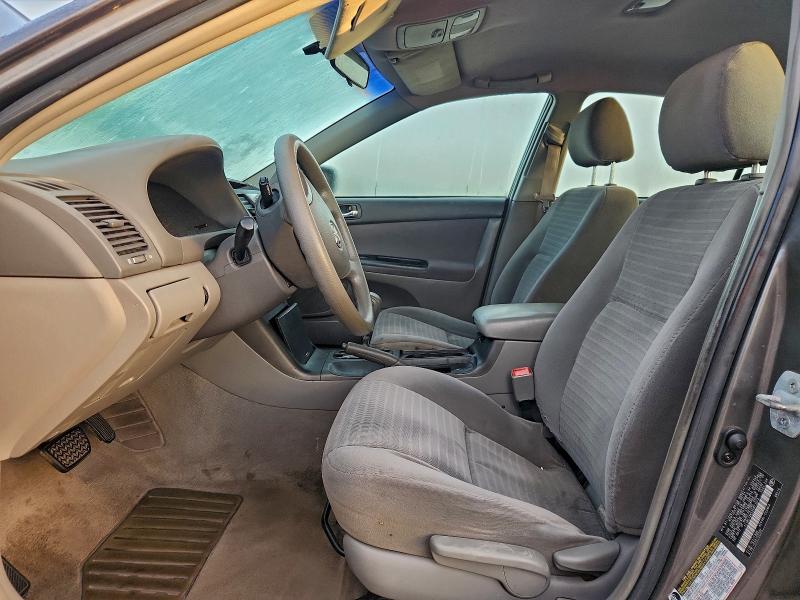 Photo 7 from auction – 2005 TOYOTA CAMRY LE with VIN 4T1BE32K55U971372