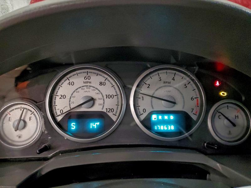 Photo 9 from auction – 2010 CHRYSLER TOWN & COU with VIN 2A4RR5D12AR315560