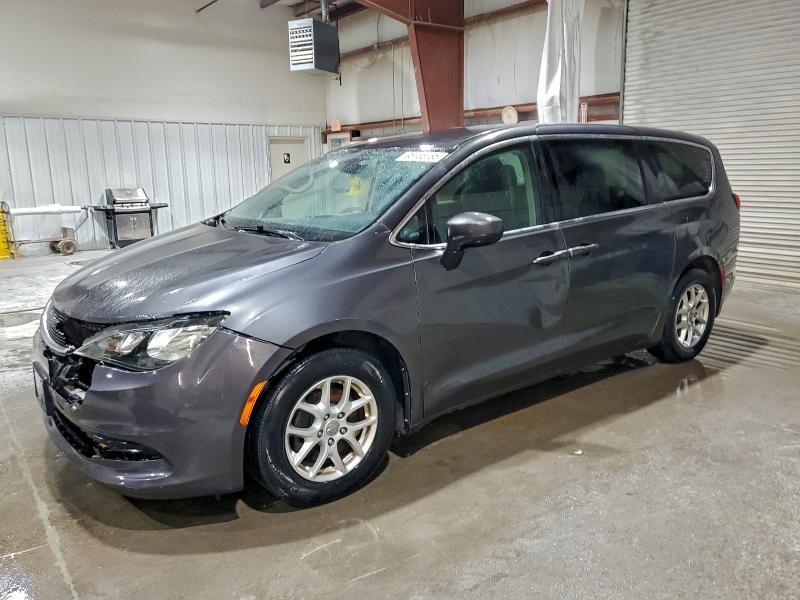 CHRYSLER PACIFICA T 2017 with VIN 2C4RC1DG7HR508415 - Photo from auction