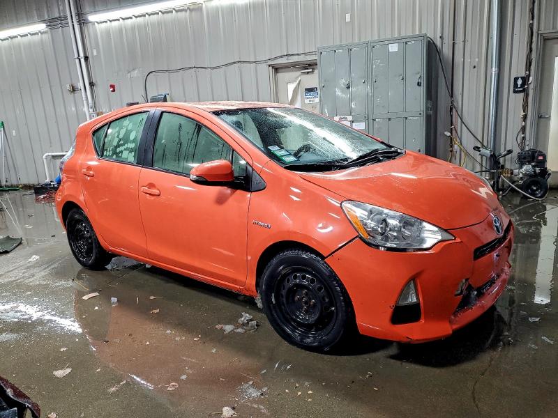 Photo 4 from auction – 2012 TOYOTA PRIUS C with VIN JTDKDTB30C1031236