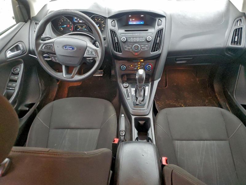 Photo 8 from auction – 2015 FORD FOCUS SE with VIN 1FADP3F28FL276253
