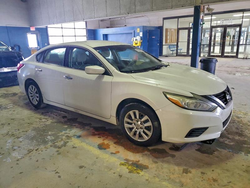 Photo 4 from auction – 2016 NISSAN ALTIMA 2.5 with VIN 1N4AL3AP6GN325053