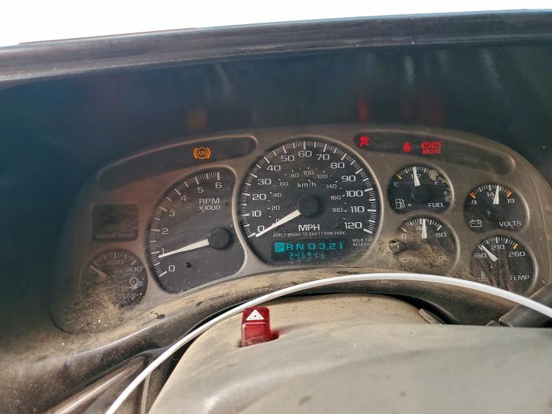 Photo 9 from auction – 2002 GMC DENALI XL with VIN 1GKFK66U72J270961