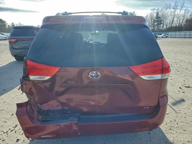Photo 6 from auction – 2014 TOYOTA SIENNA LE with VIN 5TDKK3DC8ES449973