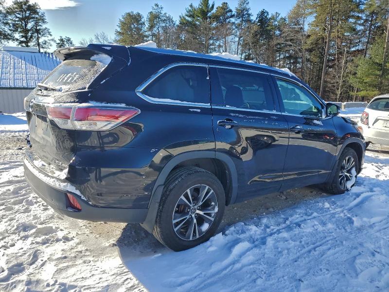 Фото 3 с аукциона – 2016 TOYOTA HIGHLANDER с VIN 5TDJKRFH7GS291278