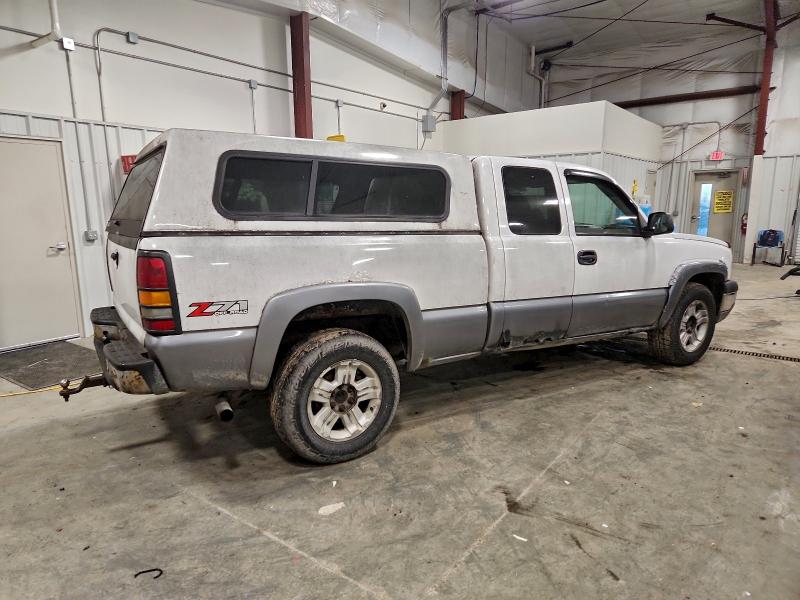 Photo 3 from auction – 2005 CHEVROLET SILVERADO with VIN 1GCEK19T85E182625