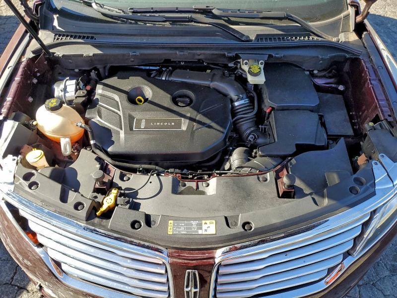 Photo 12 from auction – 2018 LINCOLN MKC SELECT with VIN 5LMCJ2C9XJUL04441