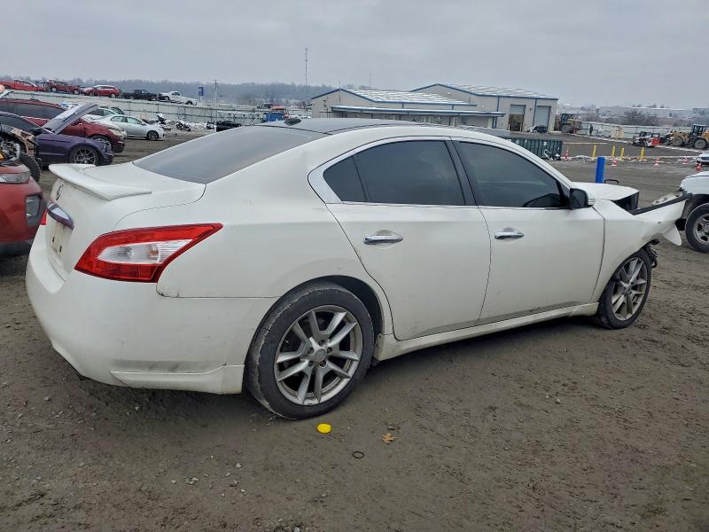 Photo 3 from auction – 2010 NISSAN MAXIMA S with VIN 1N4AA5AP2AC824971