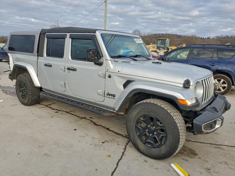 Photo 4 from auction – 2022 JEEP GLADIATOR with VIN 1C6HJTAG3NL139677
