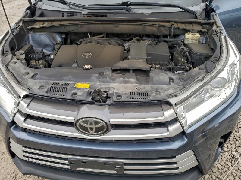 Photo 12 from auction – 2017 TOYOTA HIGHLANDER with VIN 5TDJZRFH0HS522230
