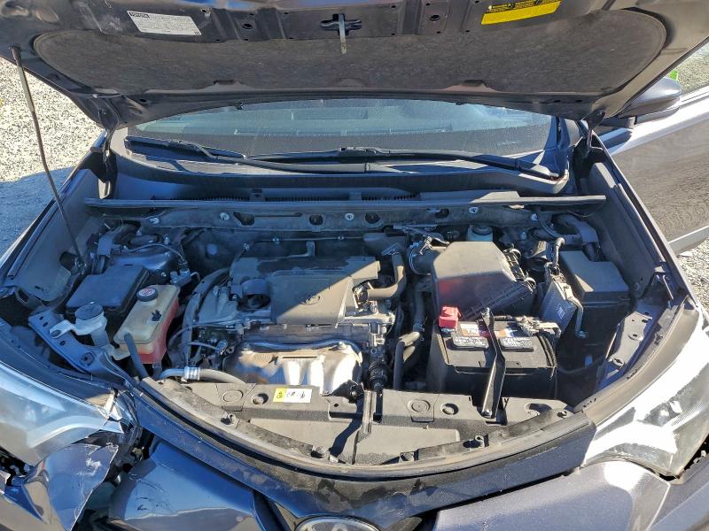 Photo 12 from auction – 2018 TOYOTA RAV4 SE with VIN JTMNFREV4JJ730048