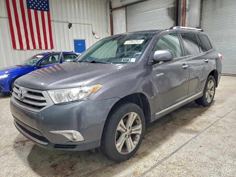 TOYOTA HIGHLANDER 2013 con VIN 5TDDK3EH1DS180720 - Foto de la subasta