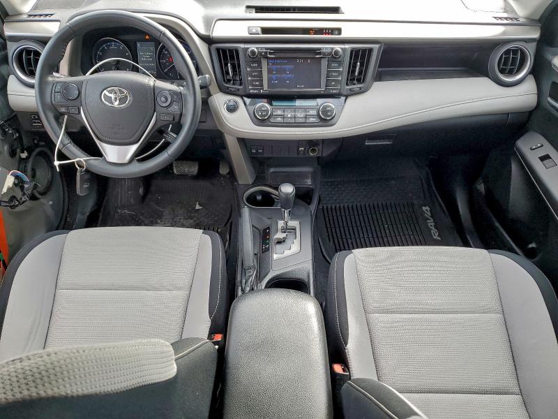 Photo 8 from auction – 2017 TOYOTA RAV4 XLE with VIN 2T3RFREV8HW676444