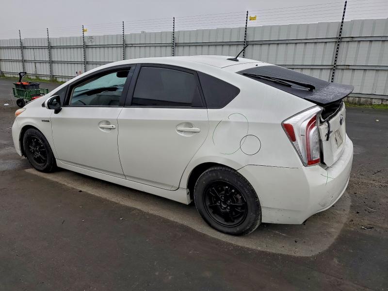 Photo 2 from auction – 2015 TOYOTA PRIUS with VIN JTDKN3DU2F0421493