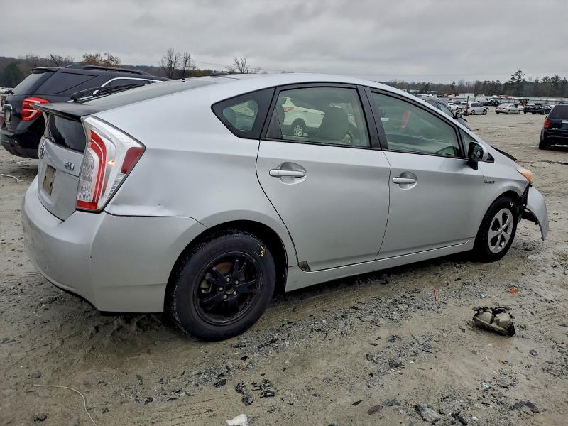 Photo 3 from auction – 2012 TOYOTA PRIUS with VIN JTDKN3DU9C5462413