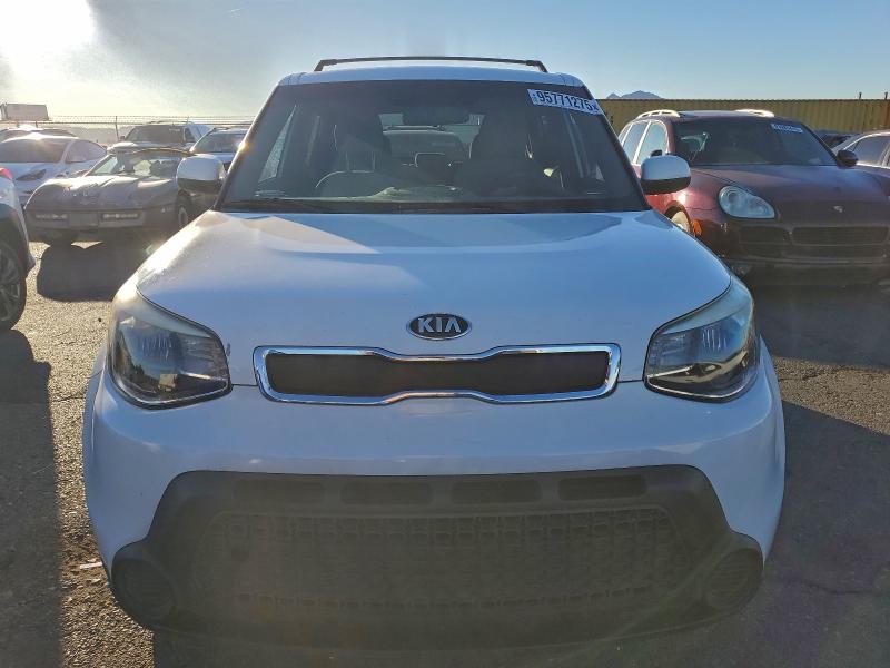 Photo 5 from auction – 2015 KIA SOUL with VIN KNDJN2A24F7160271
