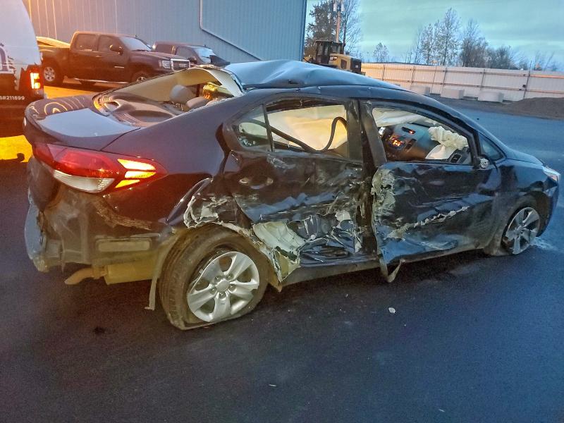 Photo 3 from auction – 2017 KIA FORTE LX with VIN 3KPFK4A77HE026685