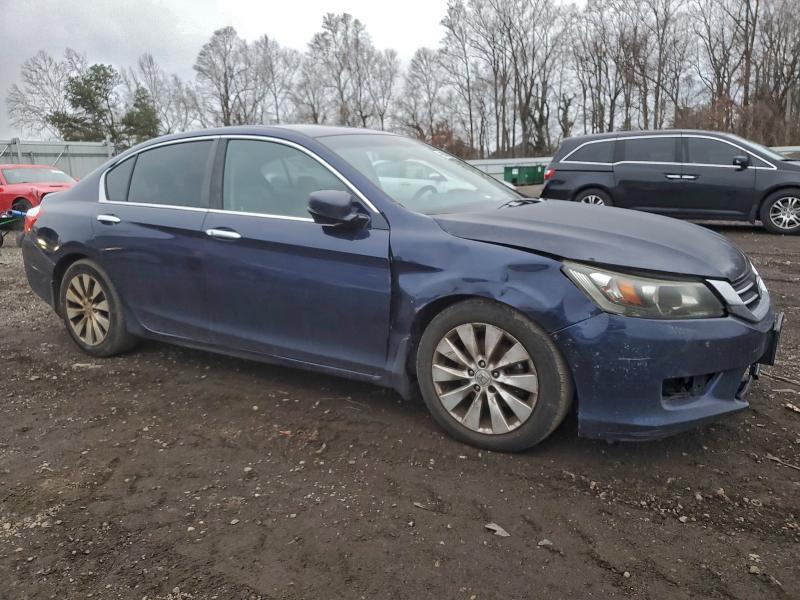 Photo 4 from auction – 2013 HONDA ACCORD EX with VIN 1HGCR2F70DA211848