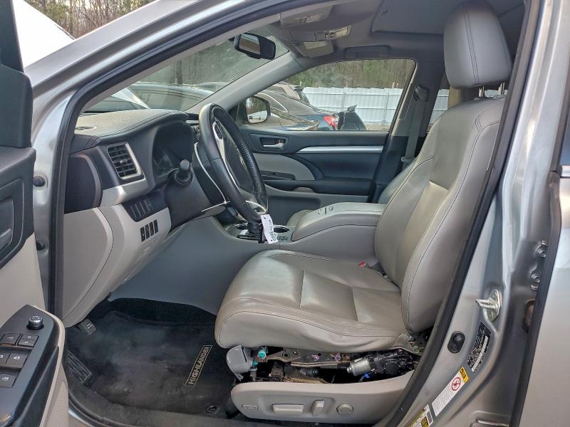 Zdjęcie 7 z aukcji – 2015 TOYOTA HIGHLANDER z VIN 5TDKKRFH7FS087471