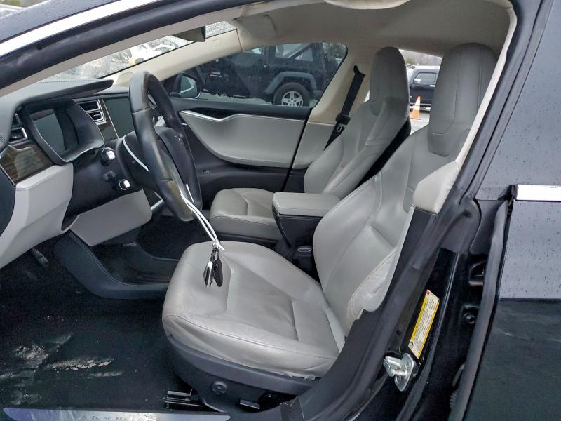 Photo 7 from auction – 2015 TESLA MODEL S 70 with VIN 5YJSA1S20FF082722