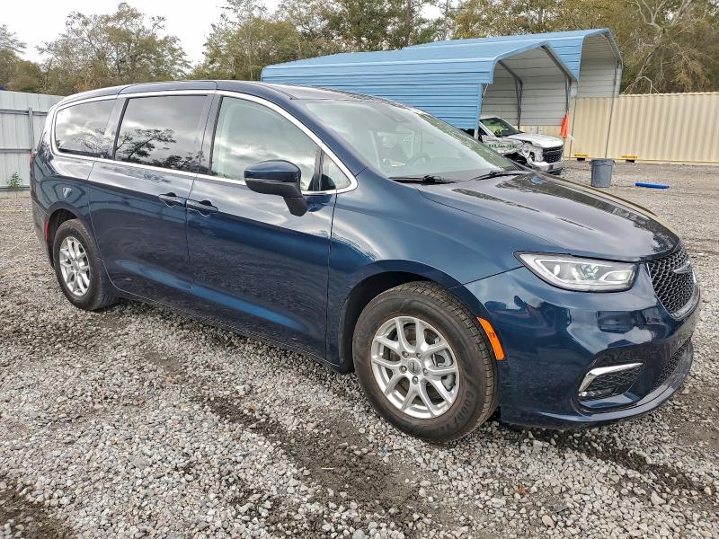 Photo 4 from auction – 2023 CHRYSLER PACIFICA T with VIN 2C4RC1BG7PR533817