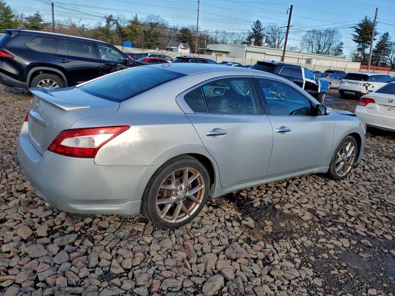 Photo 3 from auction – 2010 NISSAN MAXIMA S with VIN 1N4AA5AP7AC811228