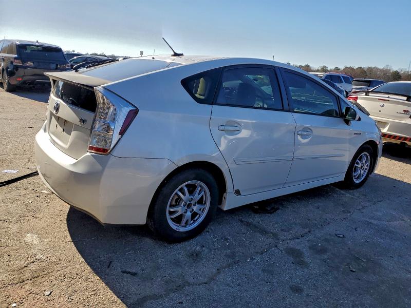 Photo 3 from auction – 2011 TOYOTA PRIUS with VIN JTDKN3DU4B5368440