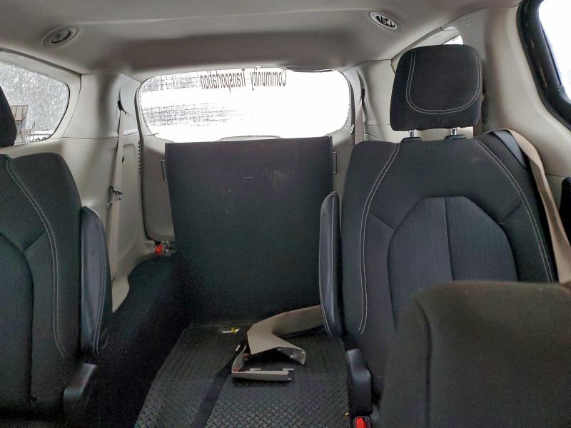 Photo 10 from auction – 2022 CHRYSLER VOYAGER LX with VIN 2C4RC1CG9NR154880