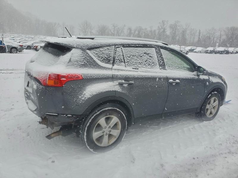 Photo 3 from auction – 2013 TOYOTA RAV4 XLE with VIN JTMRFREV8DD035530