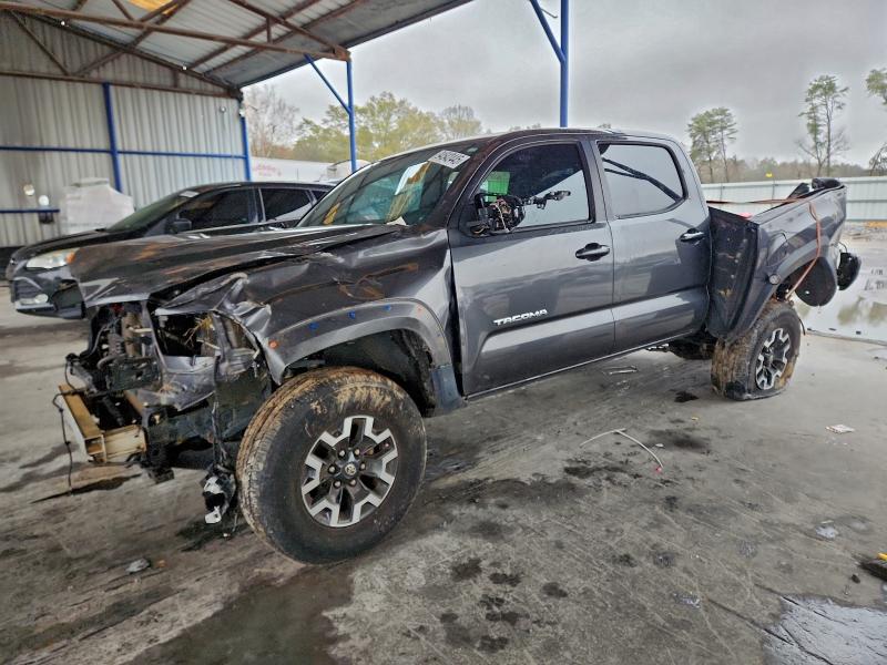TOYOTA TACOMA 2016 with VIN 3TMAZ5CN1GM005455 - Photo from auction