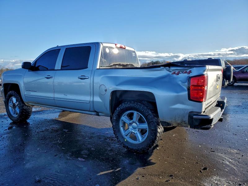 Photo 2 from auction – 2018 CHEVROLET SILVERADO with VIN 3GCUKREC4JG612394