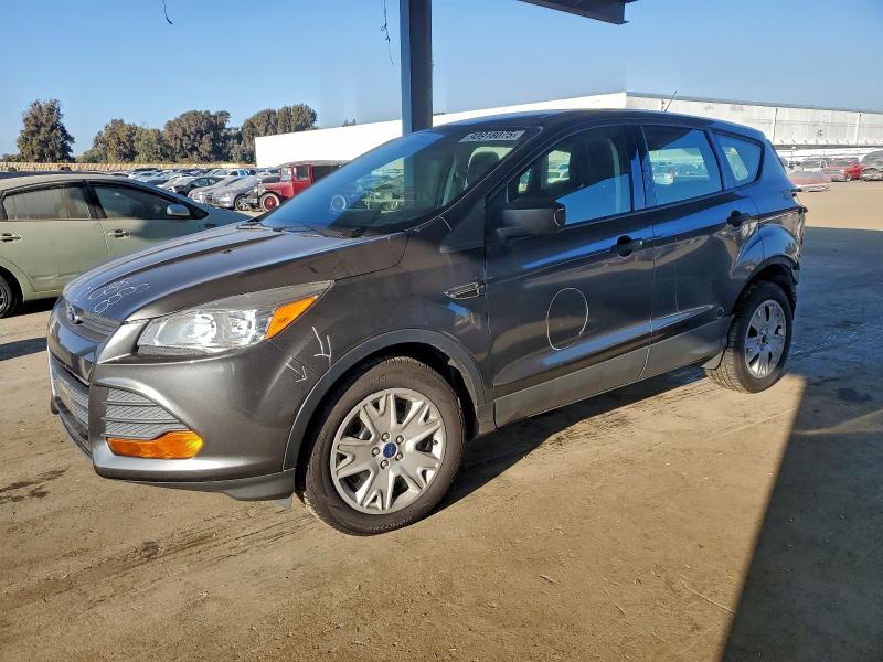 FORD ESCAPE S 2015 with VIN 1FMCU0F79FUA09217 - Photo from auction