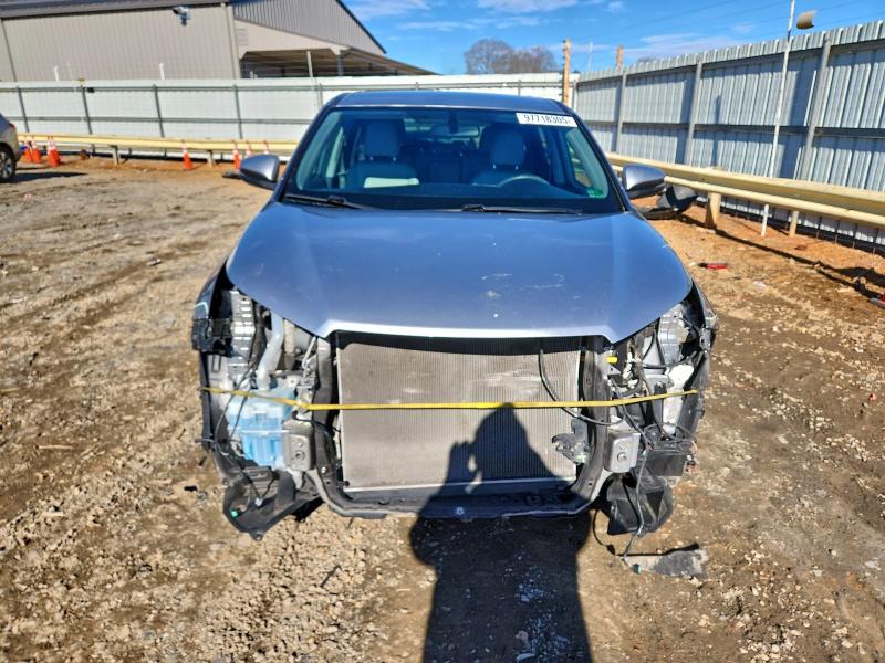 Photo 5 from auction – 2016 TOYOTA HIGHLANDER with VIN 5TDBKRFH9GS283932