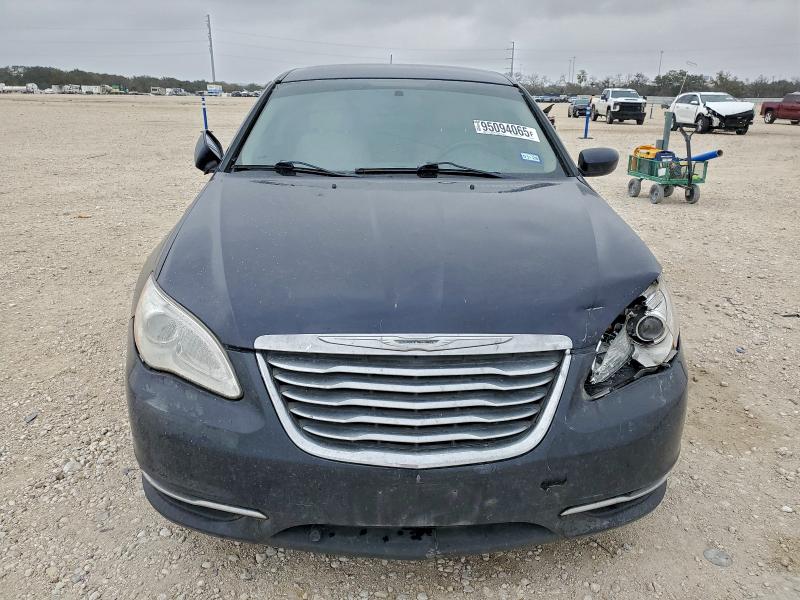 Photo 5 from auction – 2012 CHRYSLER 200 with VIN 1C3CCBAB4CN135509