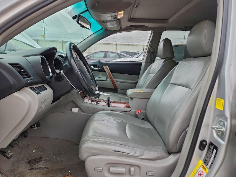 Photo 7 from auction – 2010 TOYOTA HIGHLANDER with VIN 5TDYK3EH7AS015834