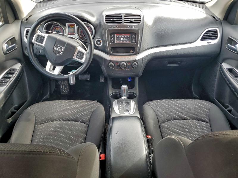 Photo 8 from auction – 2018 DODGE JOURNEY SE with VIN 3C4PDCAB8JT444445