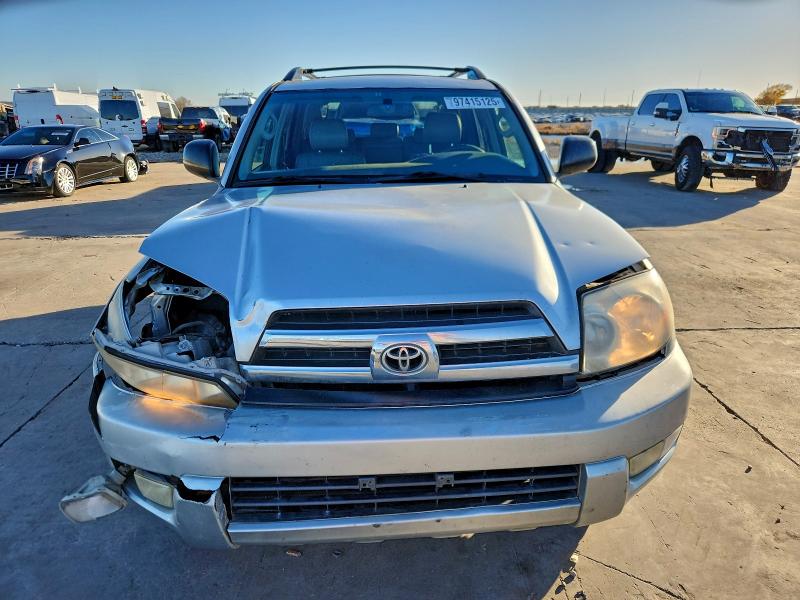 Photo 5 from auction – 2005 TOYOTA 4RUNNER SR with VIN JTEBU14R950070255
