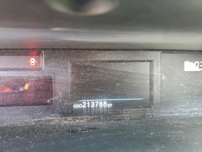 Photo 9 from auction – 2015 TOYOTA PRIUS V with VIN JTDZN3EU3FJ038167