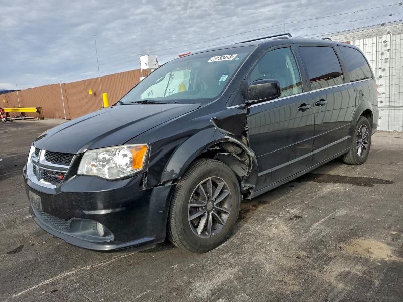 DODGE GRAND CARA 2017 with VIN 2C4RDGCG8HR685217 - Photo from auction
