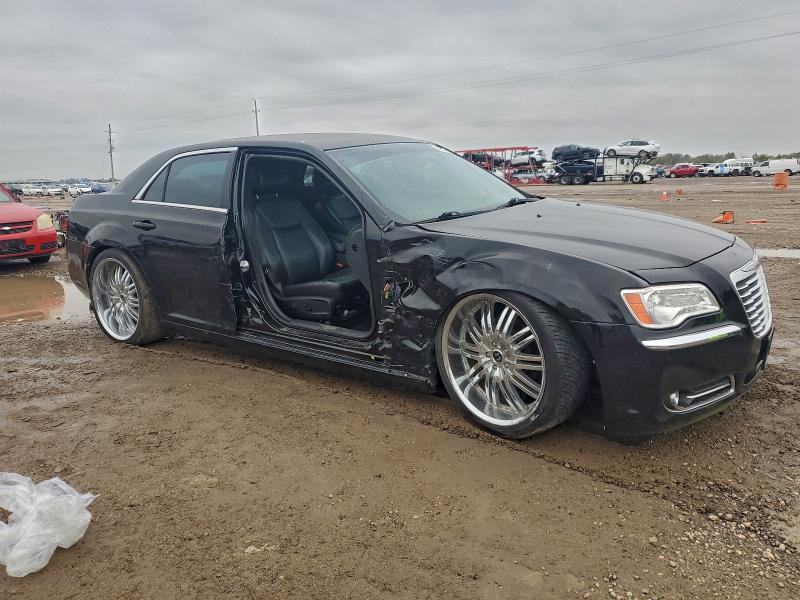Photo 4 from auction – 2014 CHRYSLER 300 with VIN 2C3CCAAG1EH276233